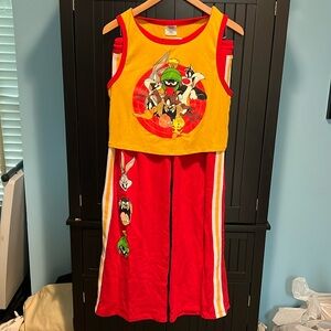 Looney Tunes two piece set